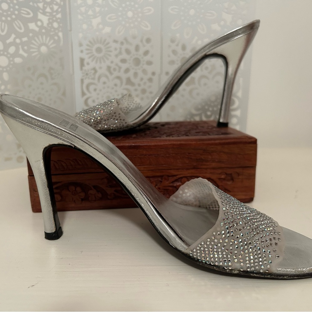 Stuart Weitzman- Swarovski heels
